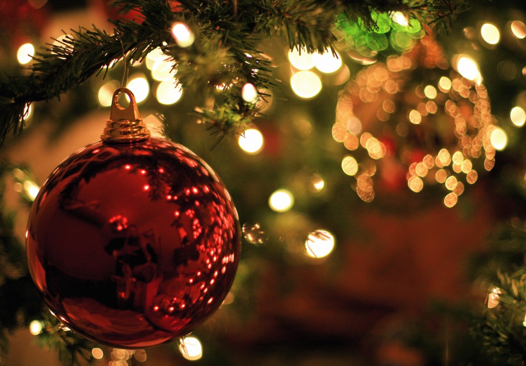 Feeling Down? 5 Little Things To Help Get You Into The Holiday Spirit