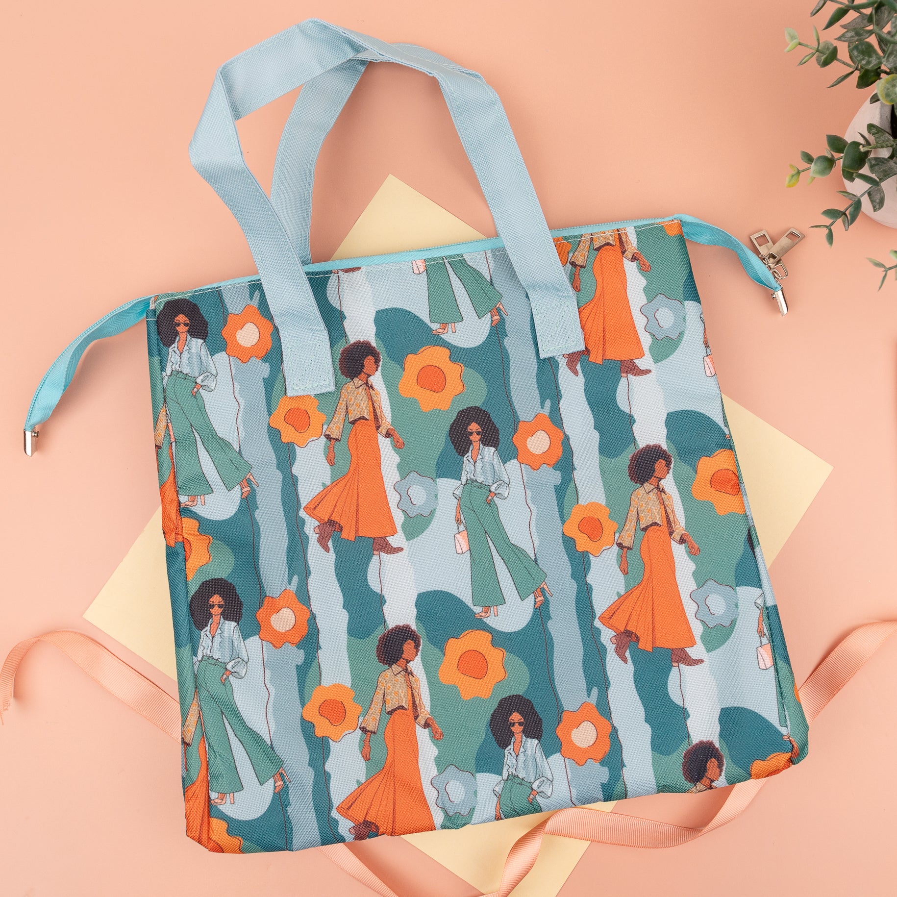 Timeless Chic Insulated Lunch/ Tote/ Grocery Bag