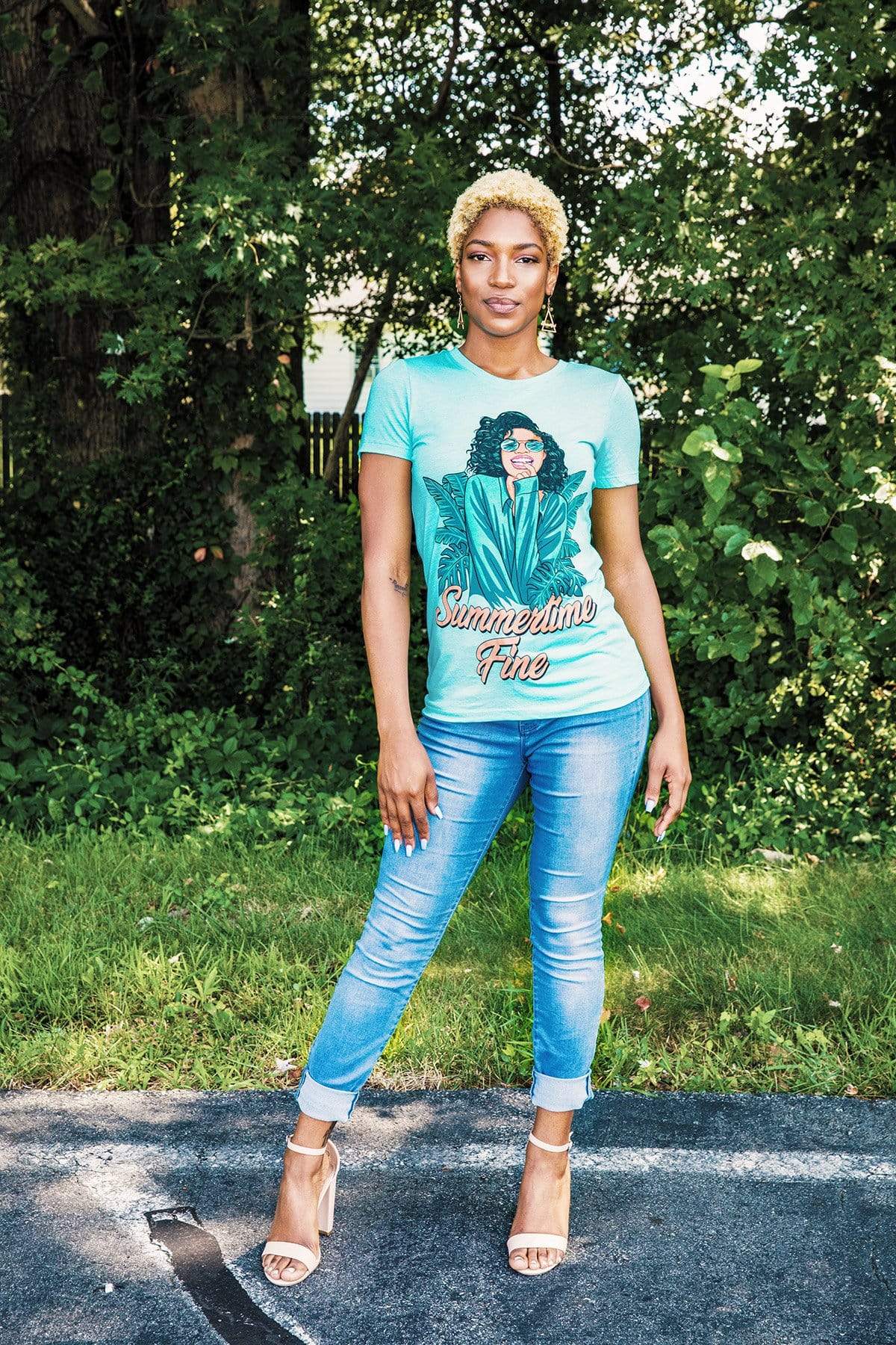 Summertime Fine T-shirt - Izzy & Liv - graphic tee