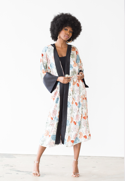 Melanin Faces Abstact Luxe Belted Satin Robe - Izzy & Liv